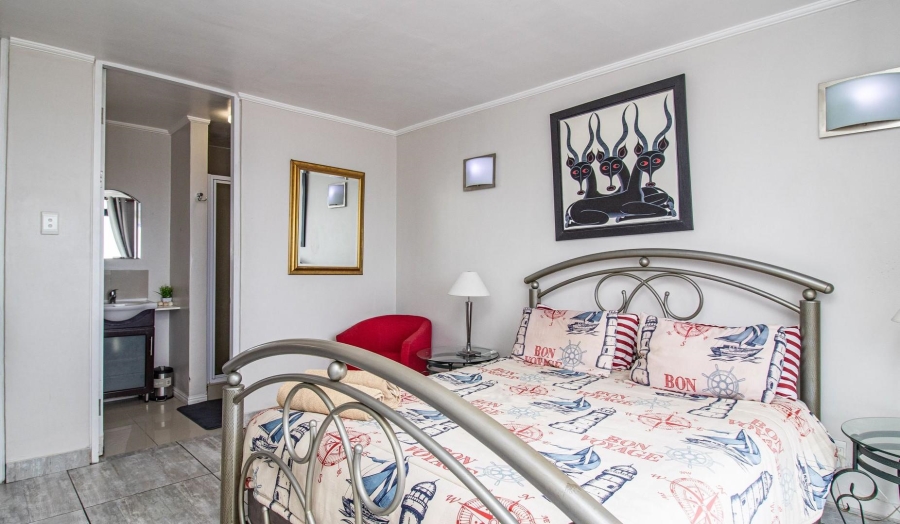 2 Bedroom Property for Sale in Gansbaai Central Western Cape